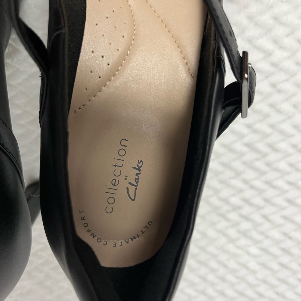CLARKS ‘Ambyr Shine’ Black Leather Mary Jane Heels - NEW! | 9.5M - Picture 3 of 6